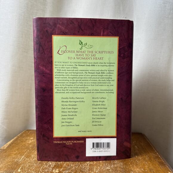The Woman's Study Bible NJKV, 1995, Thomas Nelson Hardcover Dust Jacket‎ - Picture 3 of 9